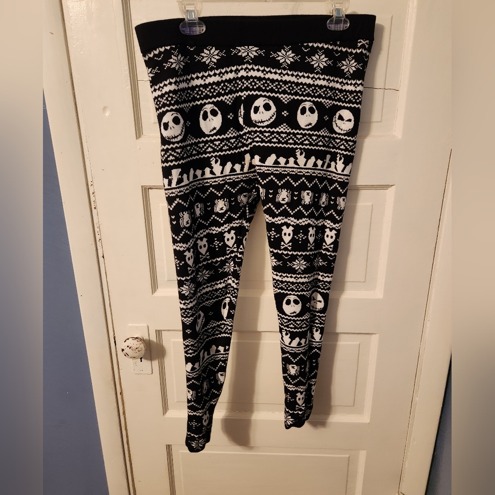 Torrid Nightmare before Christmas leggings Size 2 (18/20)